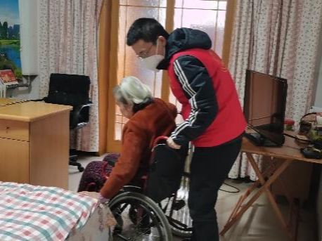 【疫情防控】盡銳出戰(zhàn)護(hù)我城，工投先鋒在行動 ——集團(tuán)干部下沉一線系列（二）