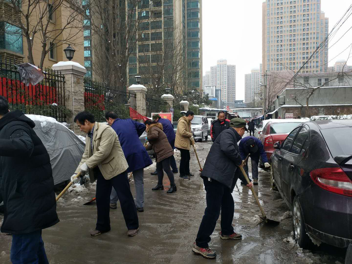 “以雪為令，御雪奮戰(zhàn)” 西安工業(yè)投資集團再行動