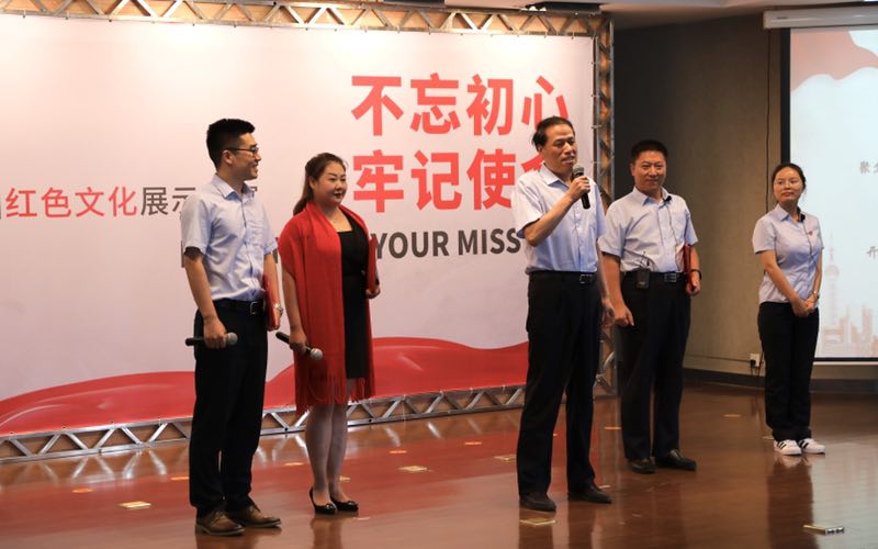 陜鼓集團(tuán)綜合能源事業(yè)部黨支部表演的節(jié)目接地氣，受好評(píng).jpg